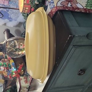 Vintage Tupperware microwave dish with strainer